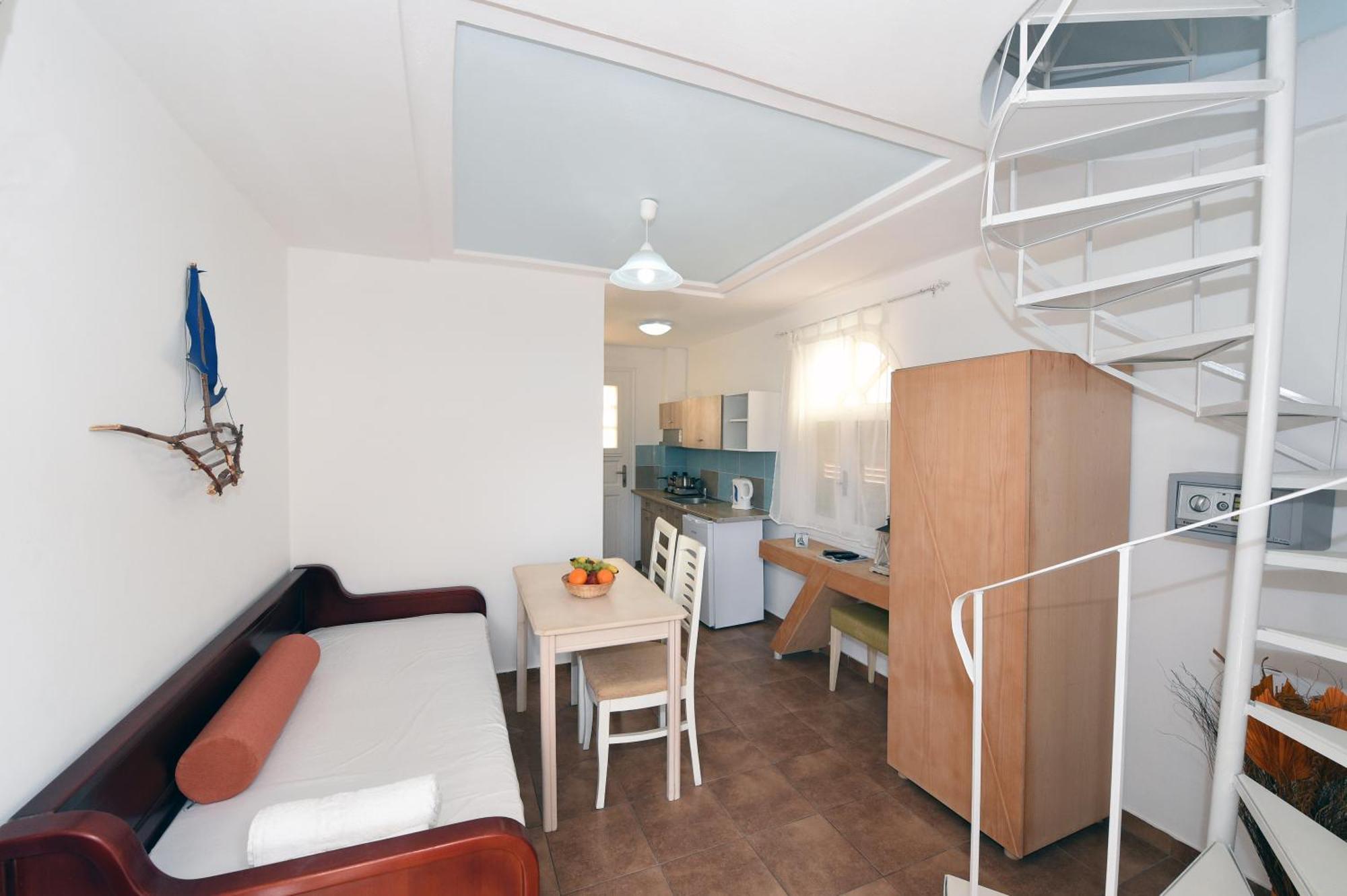 Leon Lux Apartments Perivolos  Luaran gambar