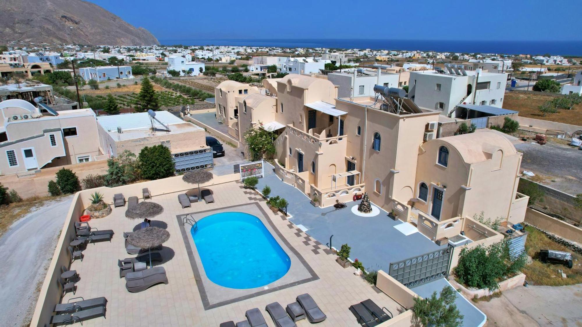 Leon Lux Apartments Perivolos  Luaran gambar