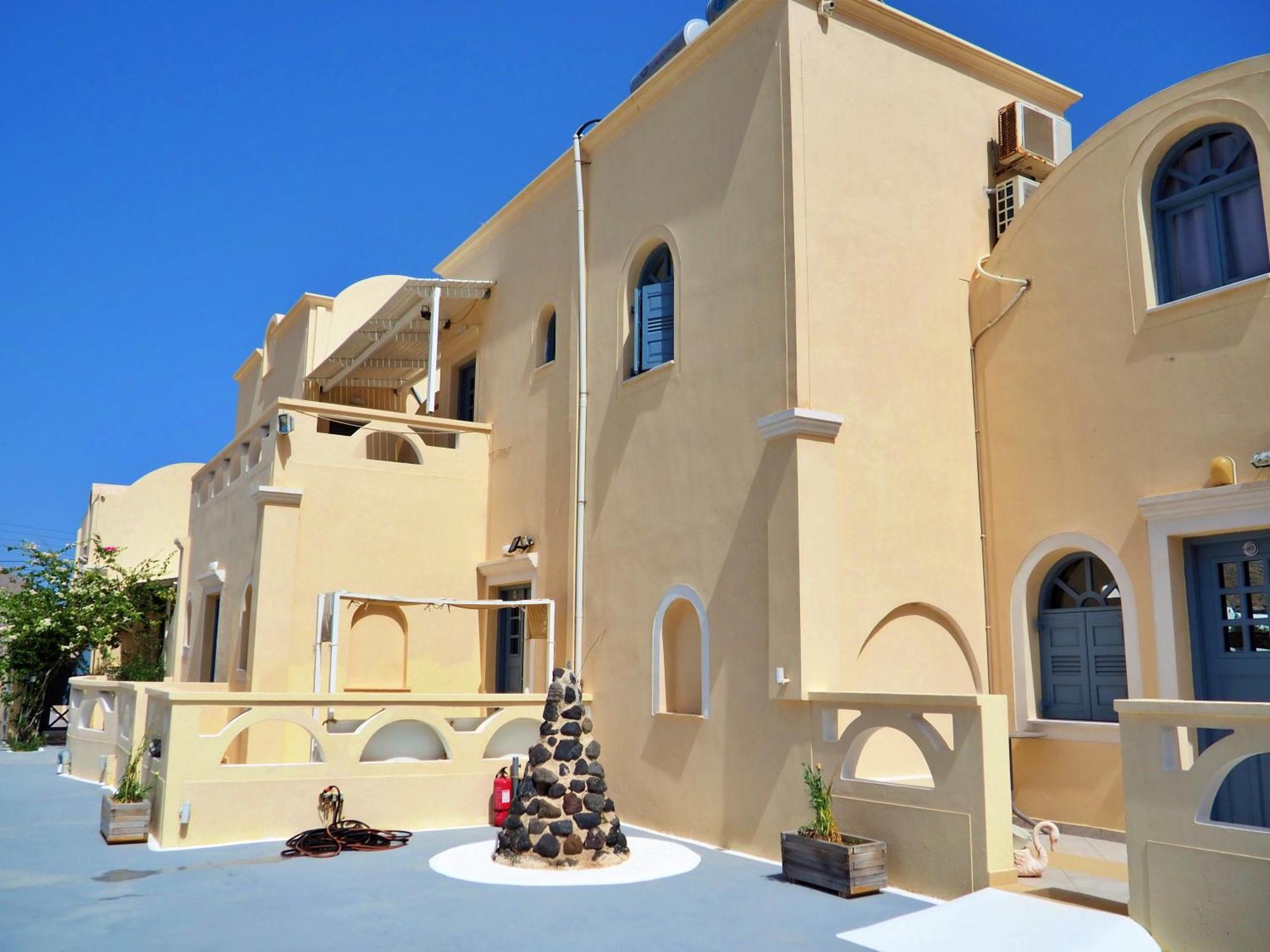 Leon Lux Apartments Perivolos  Luaran gambar