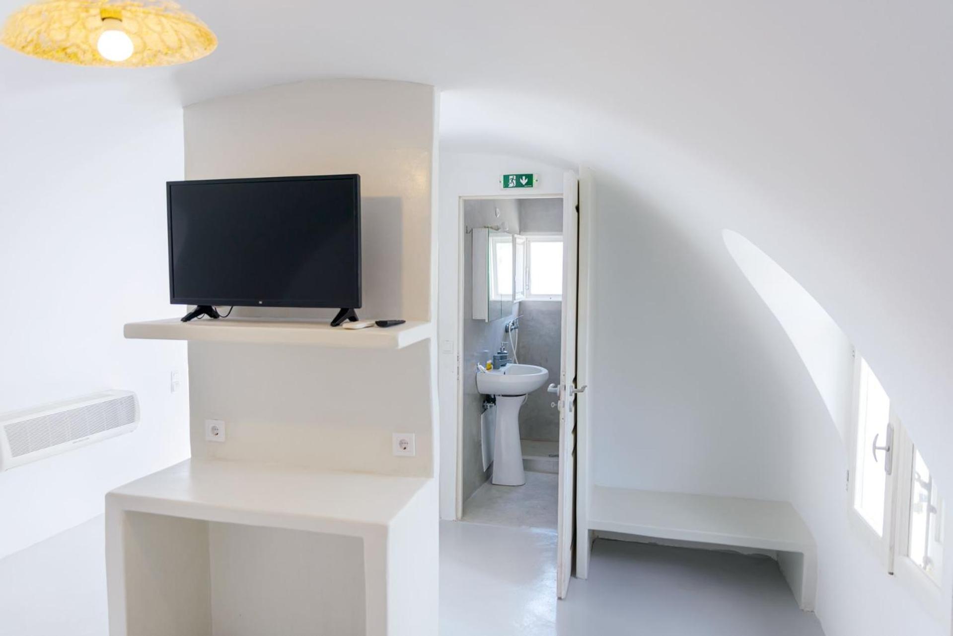 Leon Lux Apartments Perivolos  Luaran gambar