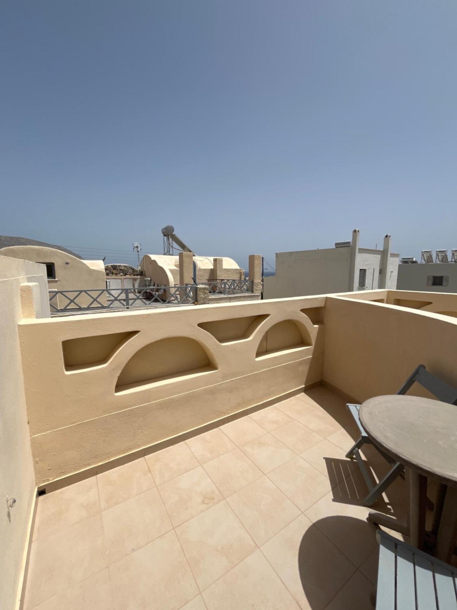 Leon Lux Apartments Perivolos  Luaran gambar