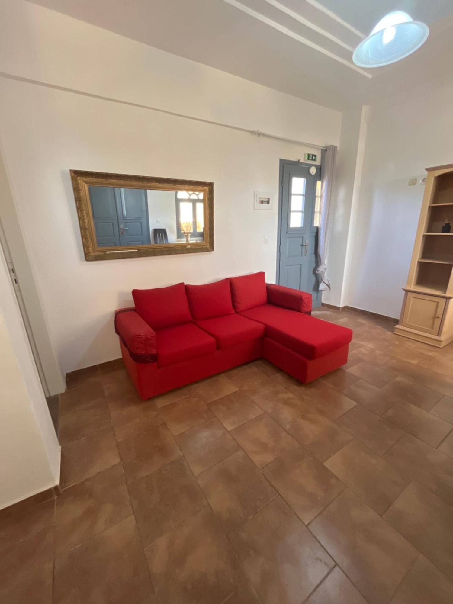 Leon Lux Apartments Perivolos  Luaran gambar