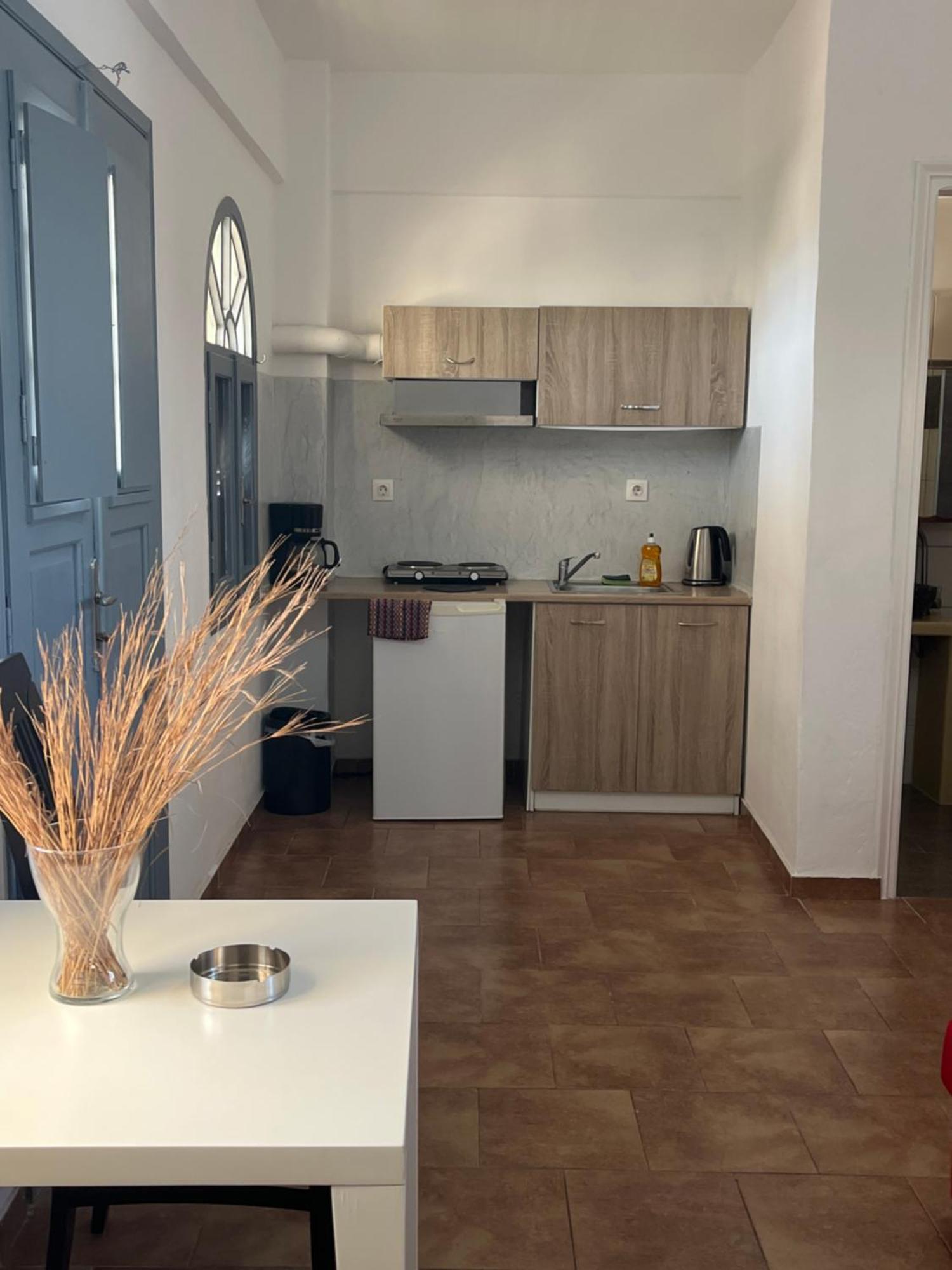Leon Lux Apartments Perivolos  Luaran gambar