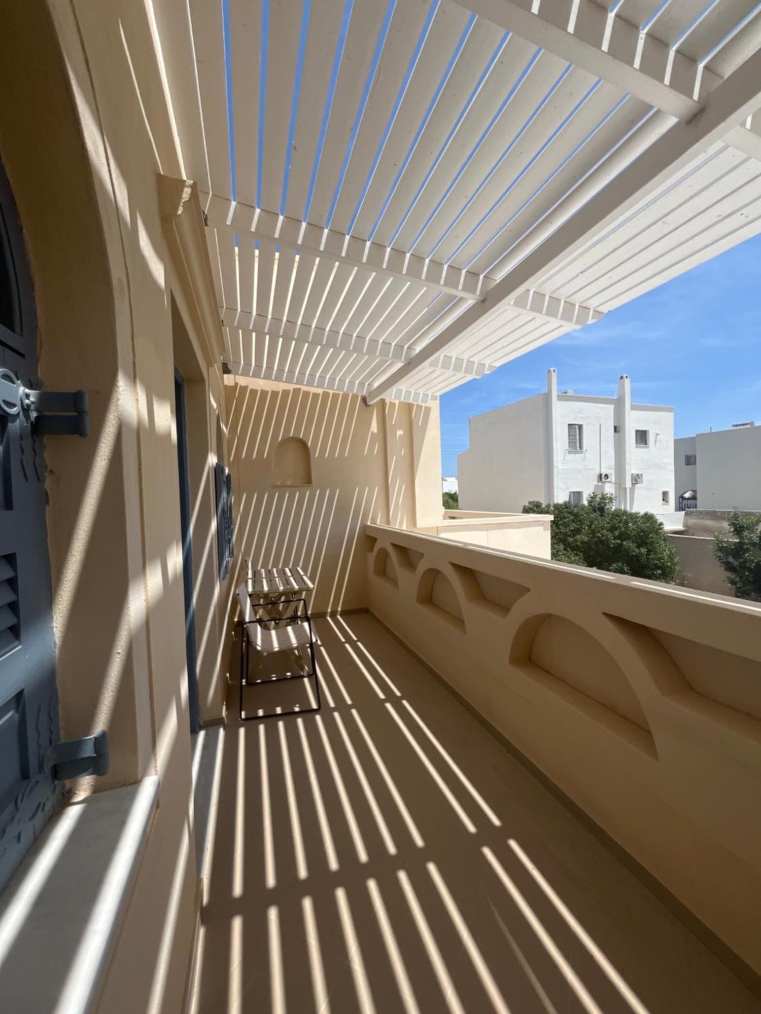 Leon Lux Apartments Perivolos  Luaran gambar