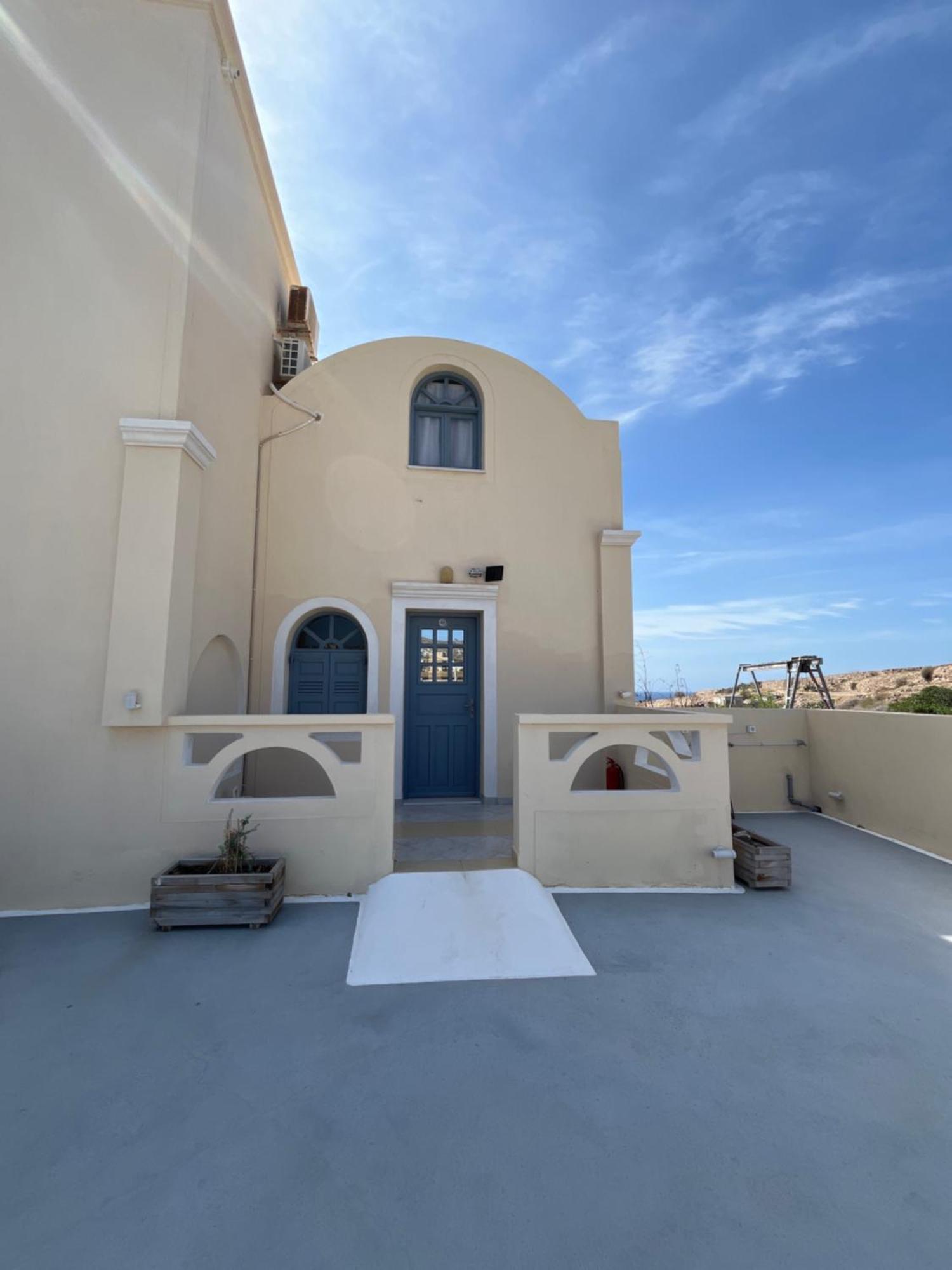Leon Lux Apartments Perivolos  Luaran gambar