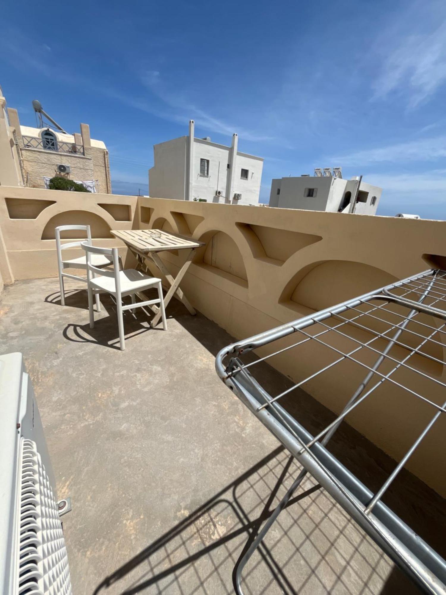 Leon Lux Apartments Perivolos  Luaran gambar