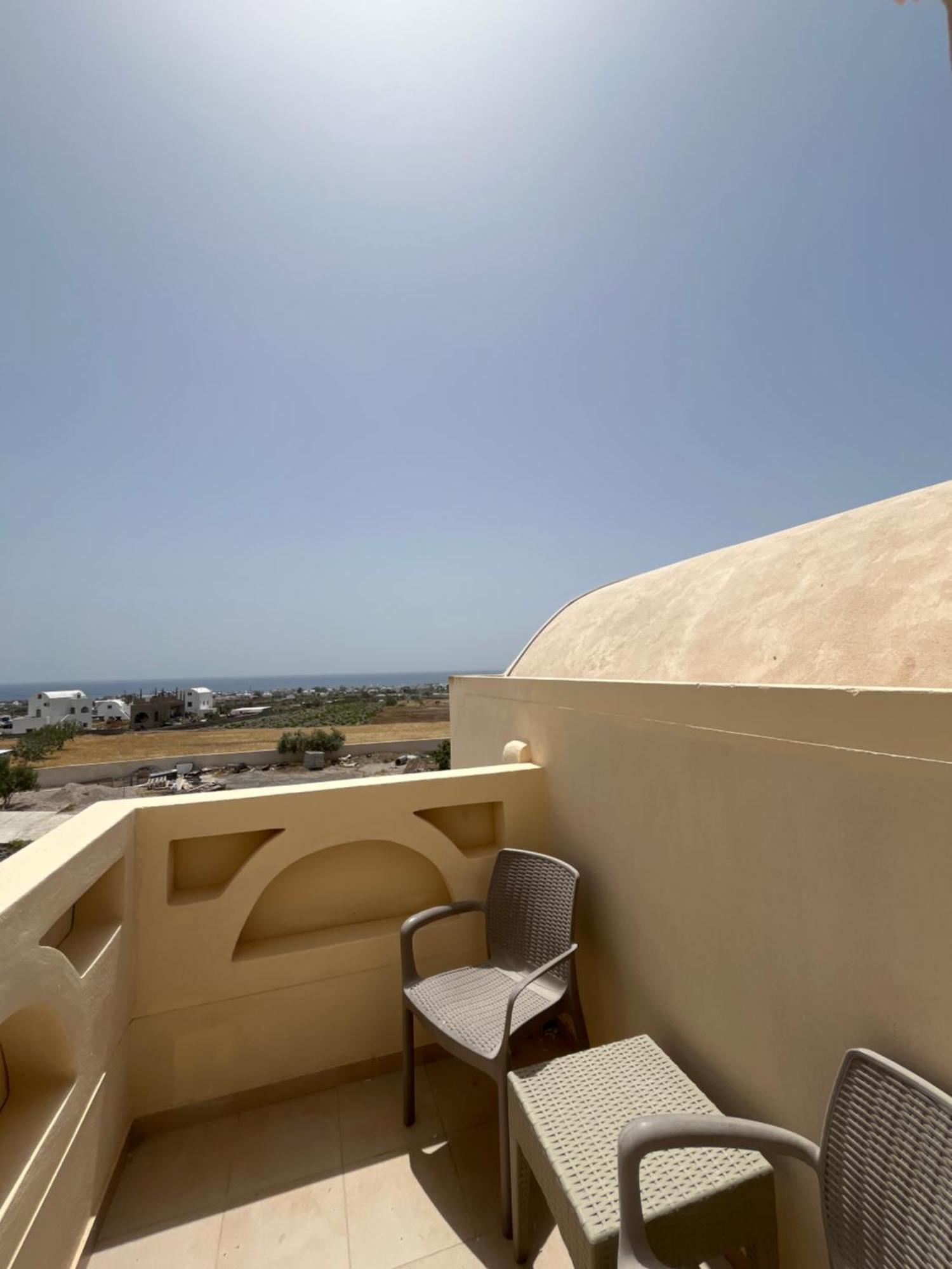 Leon Lux Apartments Perivolos  Luaran gambar